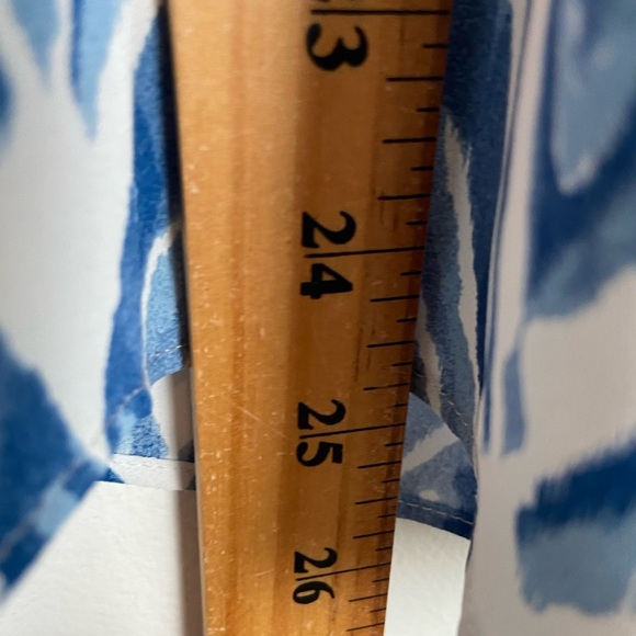 Chico's Exploded Ikat Crepe Top Size 4 US XXL V-Neck Chiffon Semi Sheer Summer - Picture 6 of 8